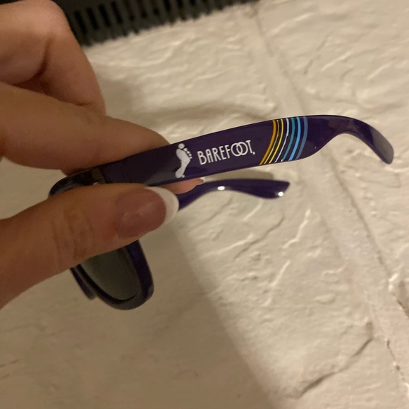 Set 3 Sunglasses Black White Purple Johnnie Walker Whiskey Barefoot UV Vodka - Picture 8 of 11